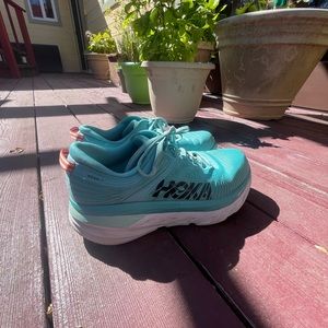 Hoka Women’s Bondi 7 size 9.5D